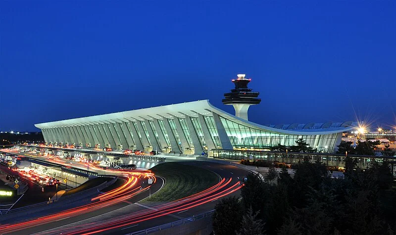 How to Travel from Dulles Airport to Baltimore: All Your Options