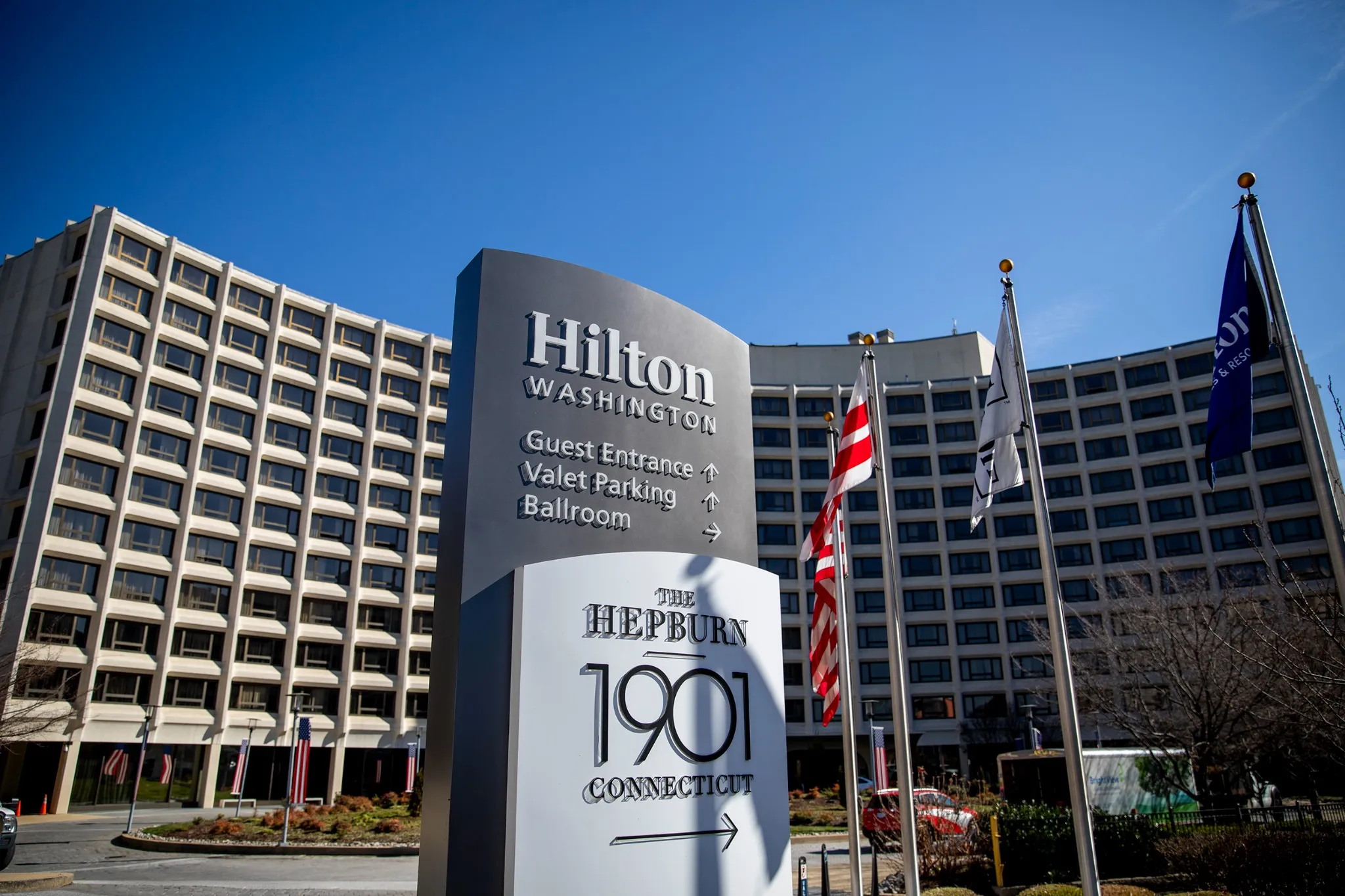 Washington Hilton Airport Shuttle: DCAcar Is Your Best Choice